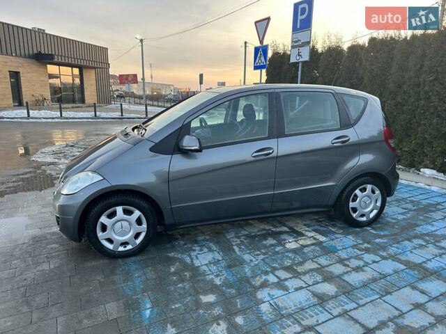 Серый Мерседес А класс, объемом двигателя 1.7 л и пробегом 118 тыс. км за 6750 $, фото 3 на Automoto.ua