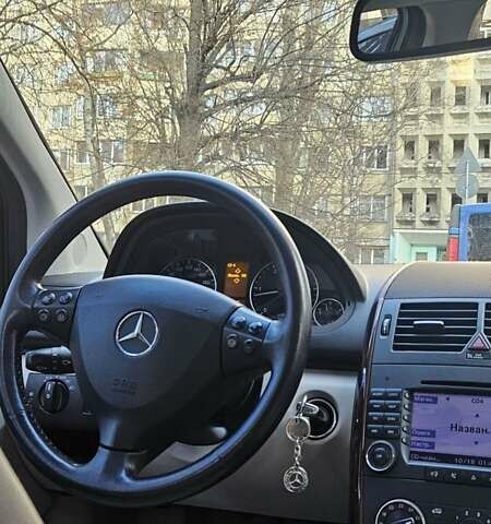 Сірий Мерседес А клас, об'ємом двигуна 2 л та пробігом 259 тис. км за 6700 $, фото 8 на Automoto.ua