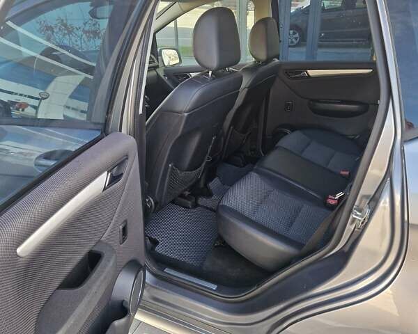 Серый Мерседес А класс, объемом двигателя 1.5 л и пробегом 194 тыс. км за 5800 $, фото 12 на Automoto.ua