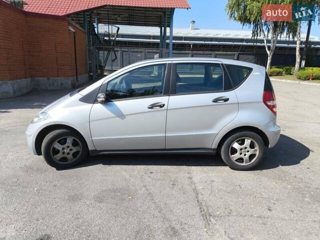 Серый Мерседес А класс, объемом двигателя 1.5 л и пробегом 200 тыс. км за 4999 $, фото 1 на Automoto.ua