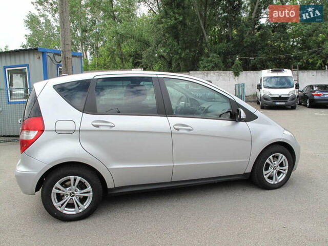 Сірий Мерседес А клас, об'ємом двигуна 1.5 л та пробігом 187 тис. км за 6500 $, фото 3 на Automoto.ua