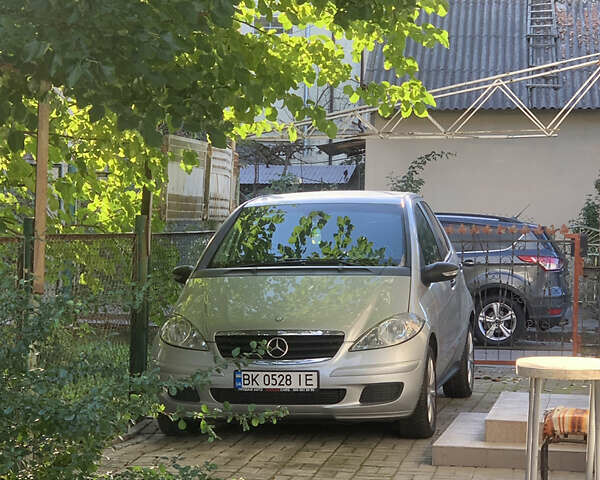 Серый Мерседес А класс, объемом двигателя 2 л и пробегом 186 тыс. км за 6200 $, фото 17 на Automoto.ua