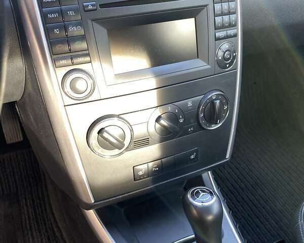 Серый Мерседес А класс, объемом двигателя 1.99 л и пробегом 141 тыс. км за 8200 $, фото 11 на Automoto.ua