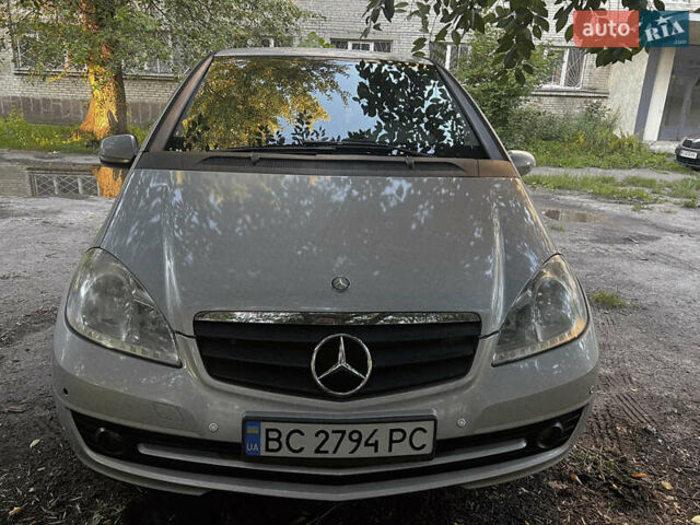 Серый Мерседес А класс, объемом двигателя 1.7 л и пробегом 129 тыс. км за 5500 $, фото 2 на Automoto.ua