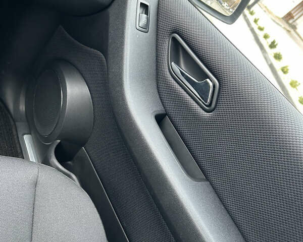 Серый Мерседес А класс, объемом двигателя 1.7 л и пробегом 241 тыс. км за 6500 $, фото 4 на Automoto.ua