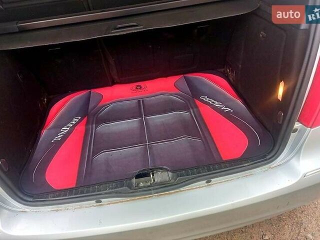 Серый Мерседес А класс, объемом двигателя 2 л и пробегом 265 тыс. км за 6800 $, фото 4 на Automoto.ua