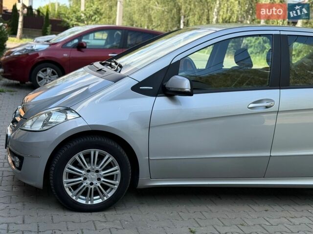 Сірий Мерседес А клас, об'ємом двигуна 1.7 л та пробігом 215 тис. км за 6250 $, фото 17 на Automoto.ua