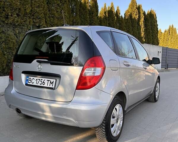 Серый Мерседес А класс, объемом двигателя 1.7 л и пробегом 157 тыс. км за 6700 $, фото 5 на Automoto.ua