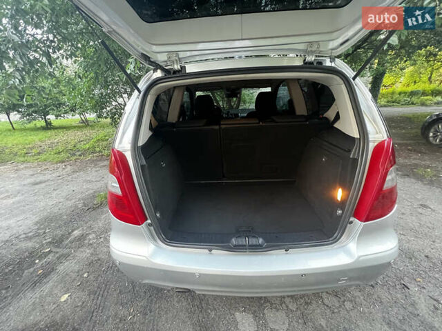 Серый Мерседес А класс, объемом двигателя 1.7 л и пробегом 129 тыс. км за 5500 $, фото 11 на Automoto.ua