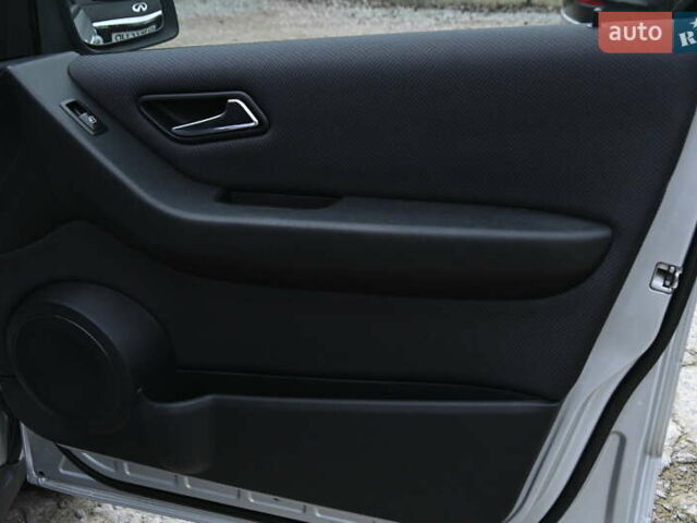 Сірий Мерседес А клас, об'ємом двигуна 1.7 л та пробігом 195 тис. км за 6999 $, фото 26 на Automoto.ua