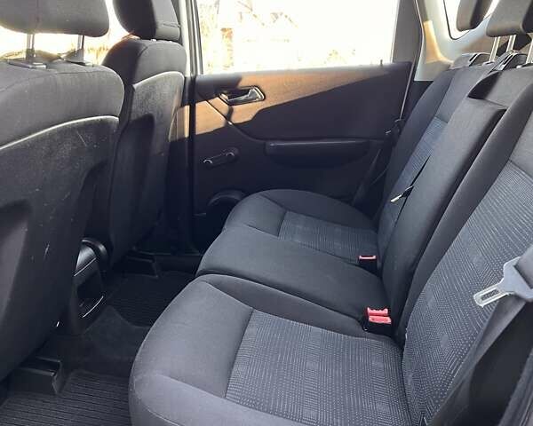 Серый Мерседес А класс, объемом двигателя 1.7 л и пробегом 157 тыс. км за 6700 $, фото 17 на Automoto.ua