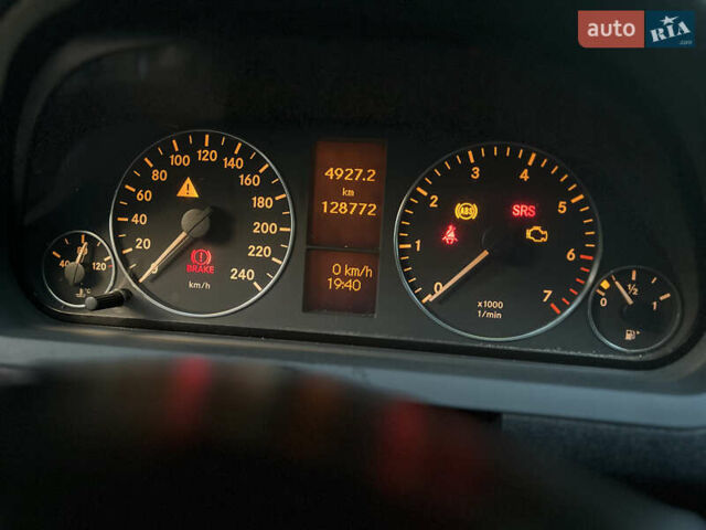 Серый Мерседес А класс, объемом двигателя 1.7 л и пробегом 129 тыс. км за 5500 $, фото 10 на Automoto.ua