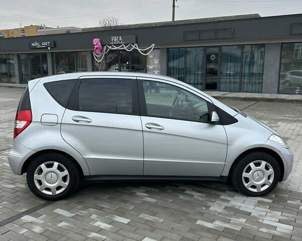 Серый Мерседес А класс, объемом двигателя 1.7 л и пробегом 241 тыс. км за 6500 $, фото 22 на Automoto.ua