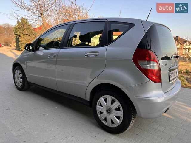 Серый Мерседес А класс, объемом двигателя 1.7 л и пробегом 157 тыс. км за 6700 $, фото 7 на Automoto.ua