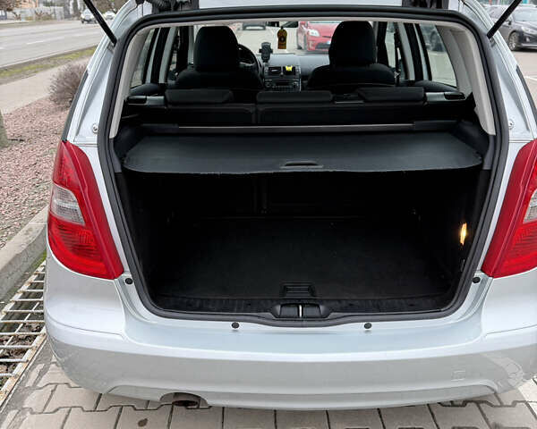 Серый Мерседес А класс, объемом двигателя 1.5 л и пробегом 140 тыс. км за 6500 $, фото 7 на Automoto.ua