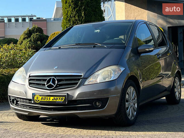 Серый Мерседес А класс, объемом двигателя 1.99 л и пробегом 225 тыс. км за 7999 $, фото 2 на Automoto.ua