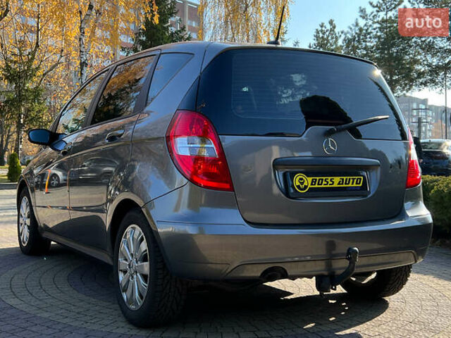 Серый Мерседес А класс, объемом двигателя 1.99 л и пробегом 225 тыс. км за 7999 $, фото 4 на Automoto.ua