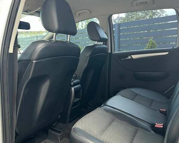 Сірий Мерседес А клас, об'ємом двигуна 2 л та пробігом 221 тис. км за 8000 $, фото 33 на Automoto.ua