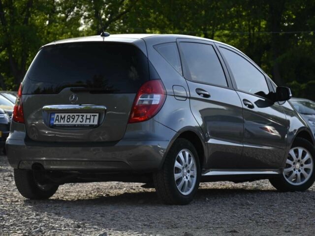 Серый Мерседес А класс, объемом двигателя 1.5 л и пробегом 180 тыс. км за 6500 $, фото 6 на Automoto.ua