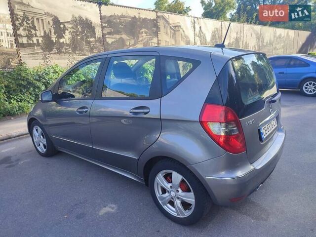 Сірий Мерседес А клас, об'ємом двигуна 1.5 л та пробігом 121 тис. км за 7300 $, фото 3 на Automoto.ua