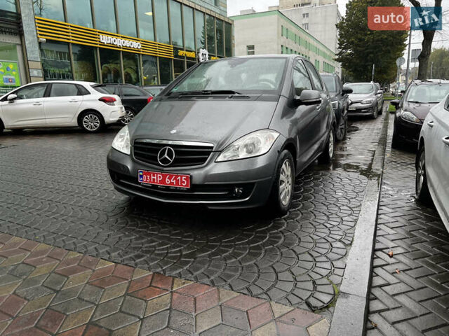 Серый Мерседес А класс, объемом двигателя 1.5 л и пробегом 140 тыс. км за 6300 $, фото 1 на Automoto.ua