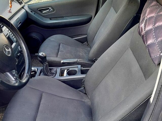 Серый Мерседес А класс, объемом двигателя 1.5 л и пробегом 250 тыс. км за 5200 $, фото 4 на Automoto.ua