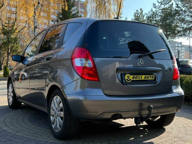 Серый Мерседес А класс, объемом двигателя 2 л и пробегом 225 тыс. км за 7999 $, фото 4 на Automoto.ua