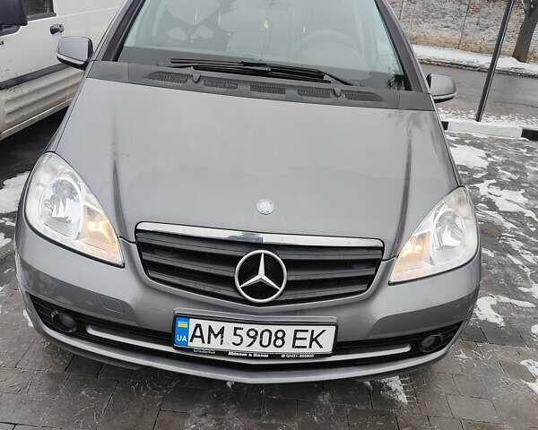 Серый Мерседес А класс, объемом двигателя 1.5 л и пробегом 266 тыс. км за 5900 $, фото 3 на Automoto.ua