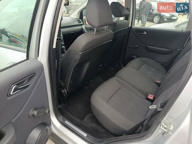 Сірий Мерседес А клас, об'ємом двигуна 1.7 л та пробігом 206 тис. км за 7200 $, фото 2 на Automoto.ua