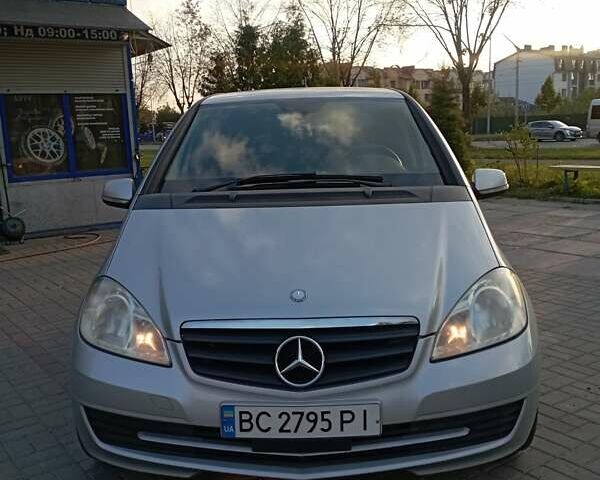 Сірий Мерседес А клас, об'ємом двигуна 1.7 л та пробігом 101 тис. км за 7300 $, фото 3 на Automoto.ua