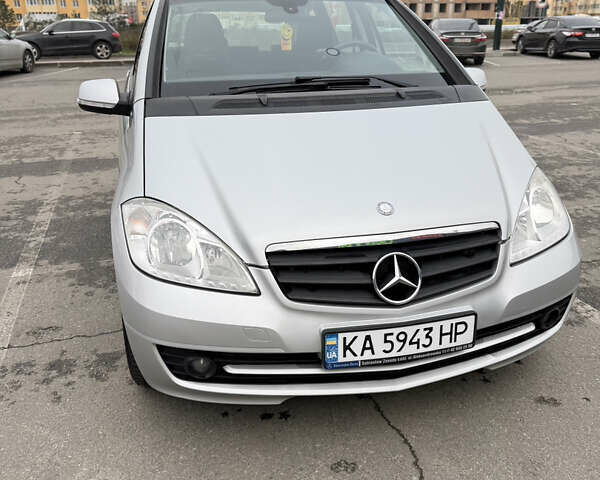 Серый Мерседес А класс, объемом двигателя 1.5 л и пробегом 140 тыс. км за 6500 $, фото 4 на Automoto.ua