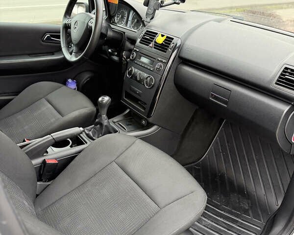 Серый Мерседес А класс, объемом двигателя 1.5 л и пробегом 140 тыс. км за 6500 $, фото 10 на Automoto.ua