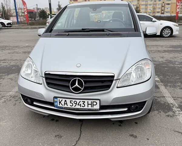 Серый Мерседес А класс, объемом двигателя 1.5 л и пробегом 140 тыс. км за 6500 $, фото 3 на Automoto.ua