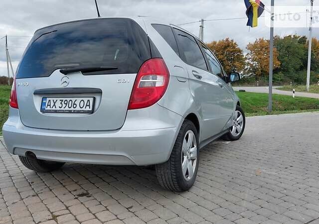 Серый Мерседес А класс, объемом двигателя 1.99 л и пробегом 215 тыс. км за 6000 $, фото 8 на Automoto.ua