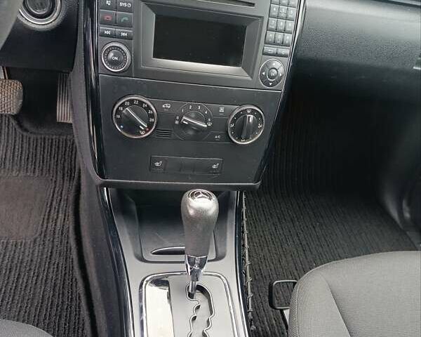 Сірий Мерседес А клас, об'ємом двигуна 1.7 л та пробігом 206 тис. км за 7200 $, фото 6 на Automoto.ua