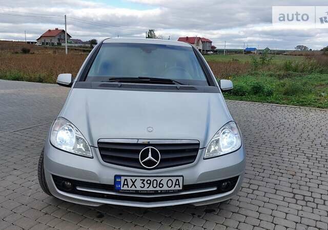 Серый Мерседес А класс, объемом двигателя 1.99 л и пробегом 230 тыс. км за 5500 $, фото 8 на Automoto.ua