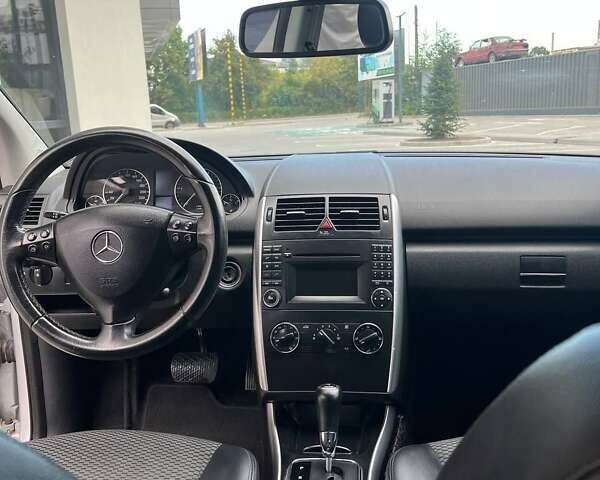 Сірий Мерседес А клас, об'ємом двигуна 2 л та пробігом 221 тис. км за 8000 $, фото 30 на Automoto.ua