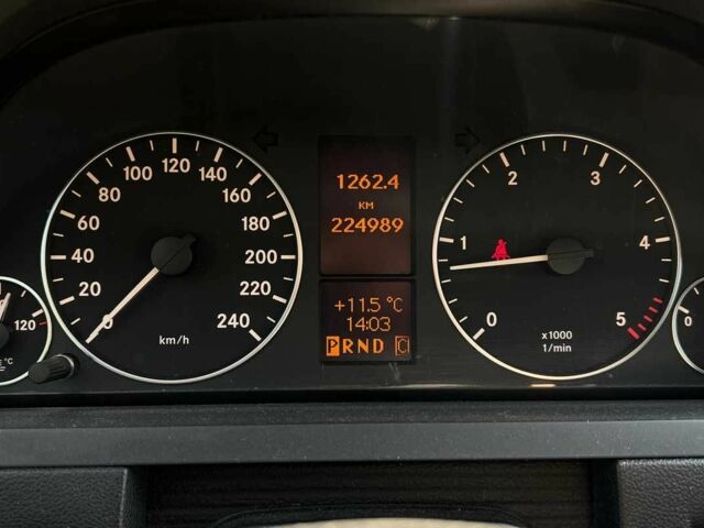 Серый Мерседес А класс, объемом двигателя 2 л и пробегом 225 тыс. км за 7999 $, фото 13 на Automoto.ua