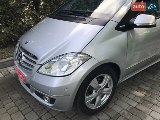 Мерседес А класс 2010 в Луцке на Automoto.ua Серый Мерседес А класс, объемом двигателя 1.6 л и пробегом 80 тыс. км за 9500 $, фото 96 на Automoto.ua