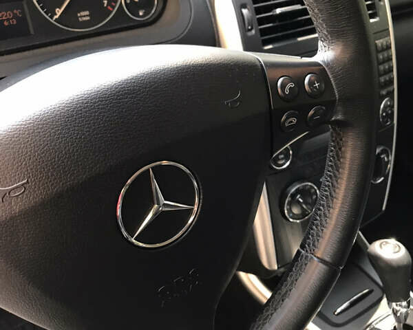 Мерседес А класс 2010 в Луцке на Automoto.ua Серый Мерседес А класс, объемом двигателя 1.6 л и пробегом 80 тыс. км за 9500 $, фото 15 на Automoto.ua