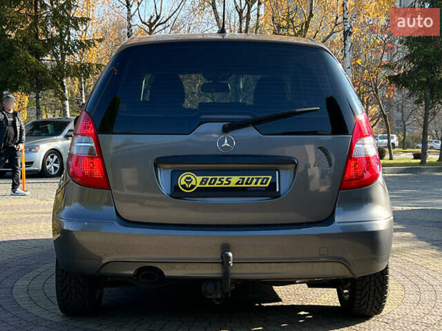 Серый Мерседес А класс, объемом двигателя 1.99 л и пробегом 225 тыс. км за 7999 $, фото 5 на Automoto.ua