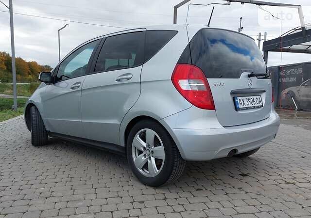 Серый Мерседес А класс, объемом двигателя 1.99 л и пробегом 230 тыс. км за 5500 $, фото 5 на Automoto.ua