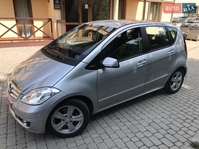 Мерседес А класс 2010 в Луцке на Automoto.ua Серый Мерседес А класс, объемом двигателя 1.6 л и пробегом 80 тыс. км за 9500 $, фото 103 на Automoto.ua