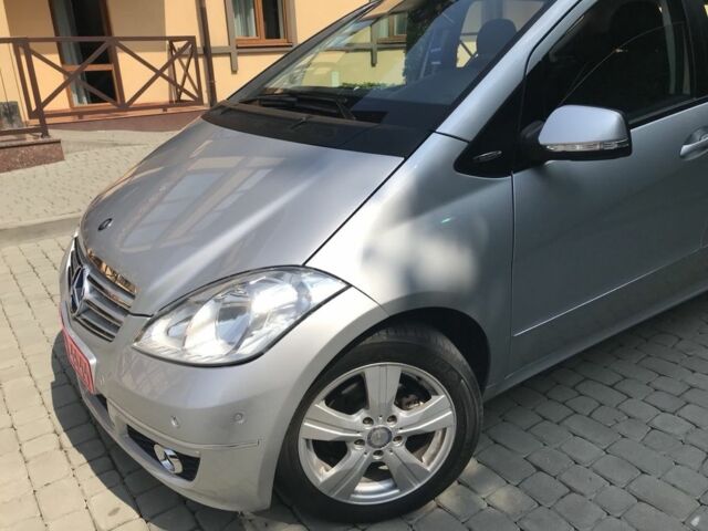 Сірий Мерседес А клас, об'ємом двигуна 1.6 л та пробігом 83 тис. км за 7900 $, фото 1 на Automoto.ua