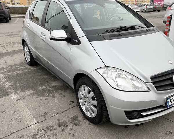 Серый Мерседес А класс, объемом двигателя 1.5 л и пробегом 140 тыс. км за 6500 $, фото 1 на Automoto.ua