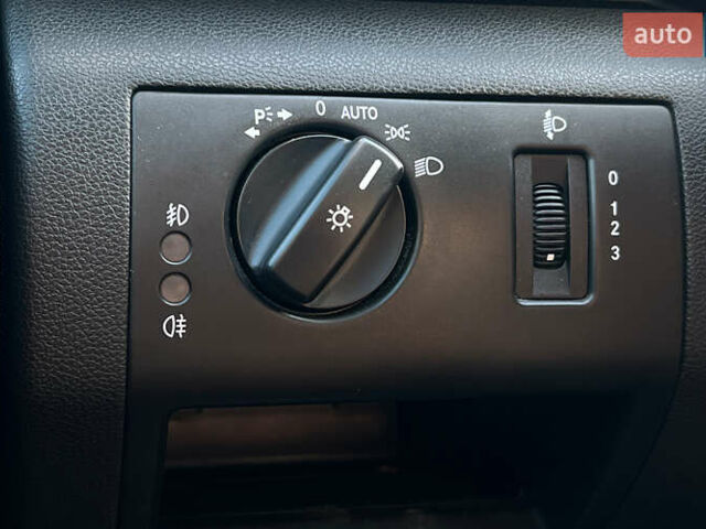 Серый Мерседес А класс, объемом двигателя 1.99 л и пробегом 225 тыс. км за 7999 $, фото 17 на Automoto.ua