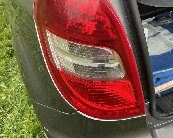 Серый Мерседес А класс, объемом двигателя 1.99 л и пробегом 234 тыс. км за 9500 $, фото 33 на Automoto.ua