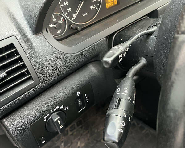 Серый Мерседес А класс, объемом двигателя 1.99 л и пробегом 234 тыс. км за 9500 $, фото 41 на Automoto.ua