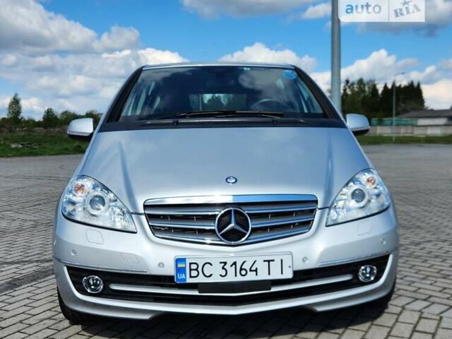 Серый Мерседес А класс, объемом двигателя 1.7 л и пробегом 76 тыс. км за 8700 $, фото 7 на Automoto.ua