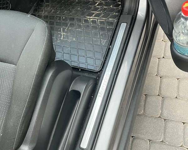 Серый Мерседес А класс, объемом двигателя 1.99 л и пробегом 234 тыс. км за 9500 $, фото 43 на Automoto.ua